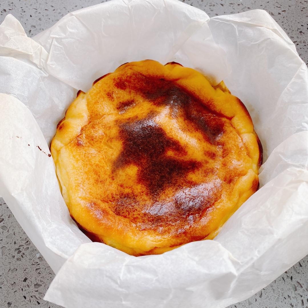 巴斯克式芝士蛋糕