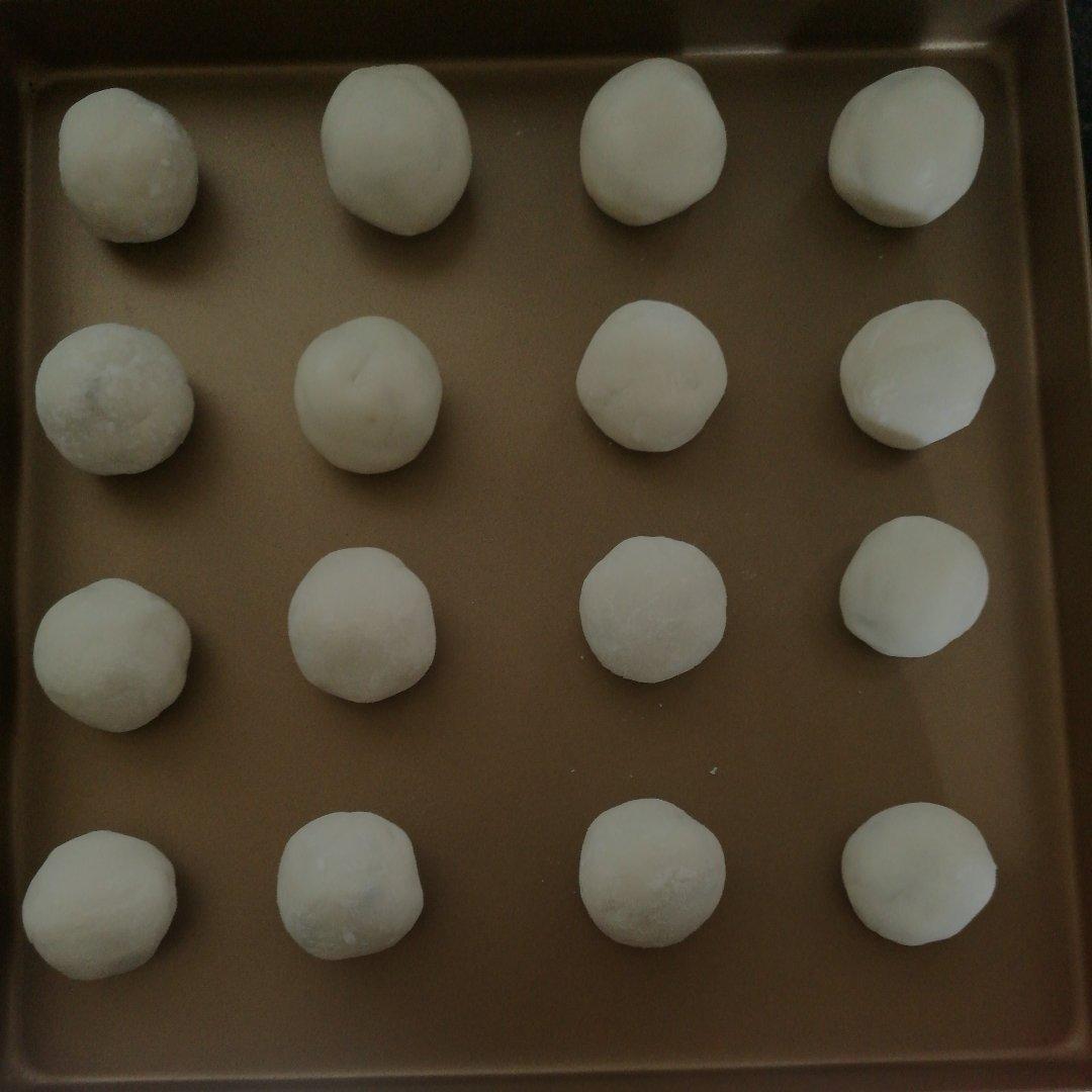 花生黑芝麻汤圆