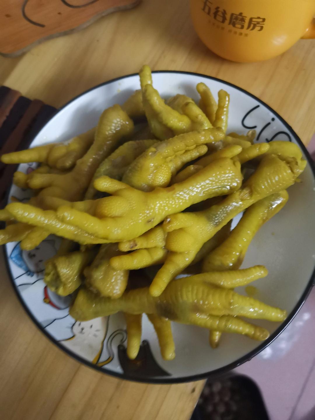风味盐焗鸡爪