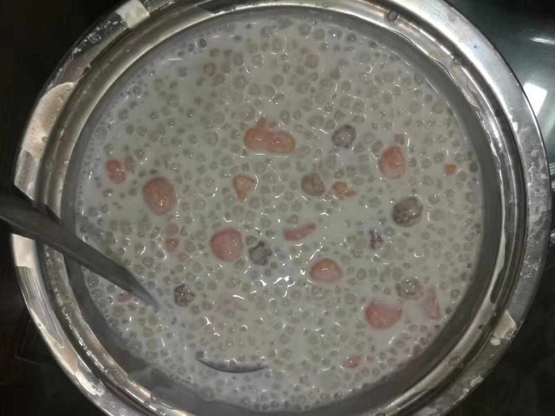 芋圆芒果椰汁西米露