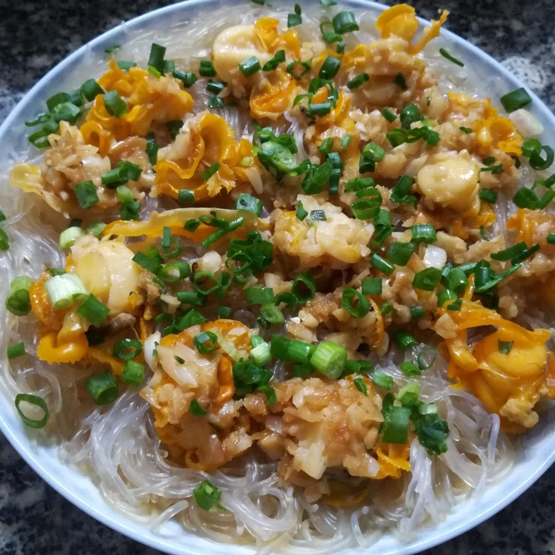 蒜蓉扇贝肉蒸粉丝