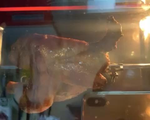 吮指烤鸡(长帝烤箱版)下班后可以一边烤鸡一边做晚餐的做法