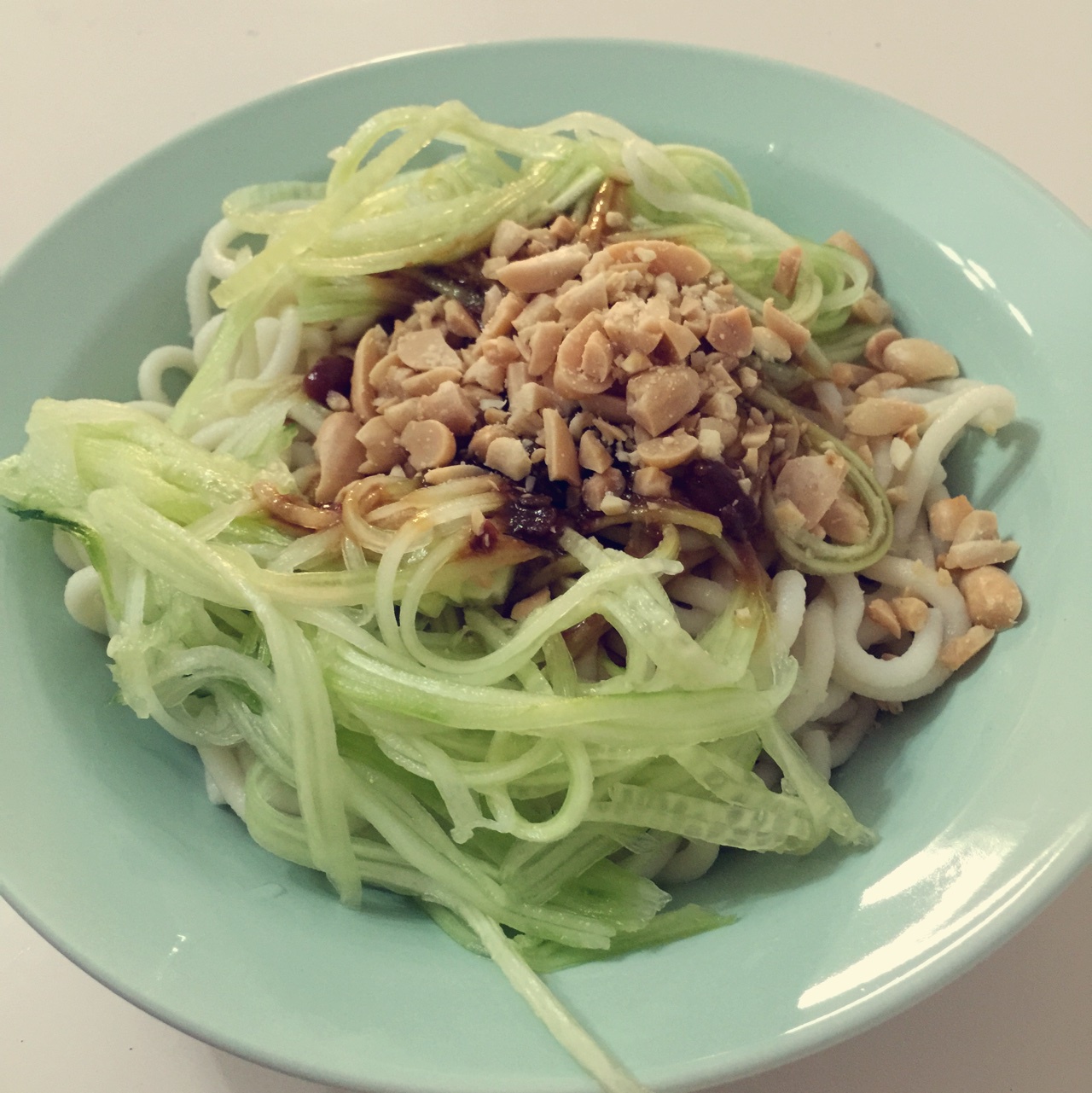 鸡丝凉面