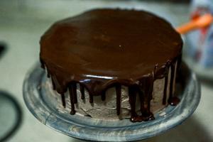《巧克力淋面奶油蛋糕》的做法 步骤26