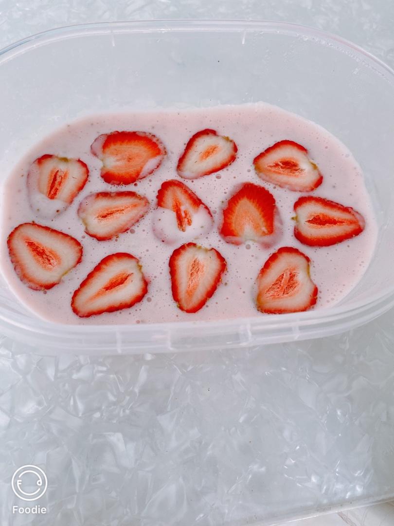 免烤箱超q弹的草莓🍓酸奶布丁小白也能做