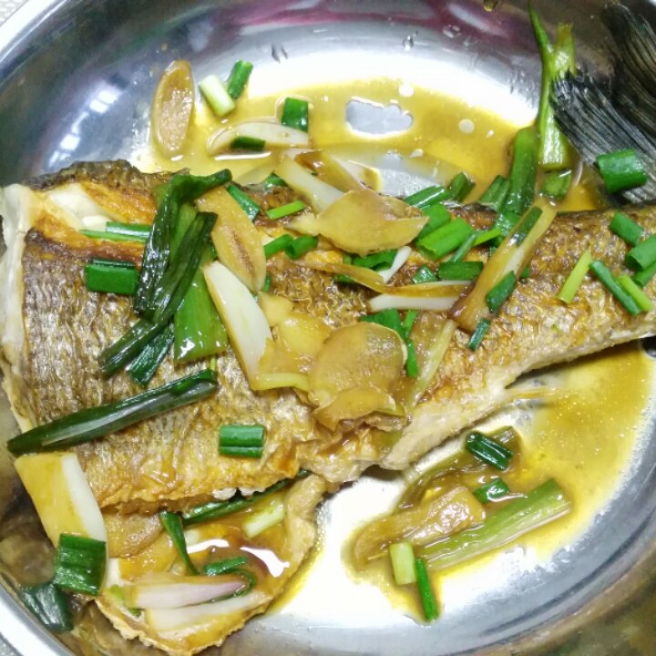 干烧金鲳鱼