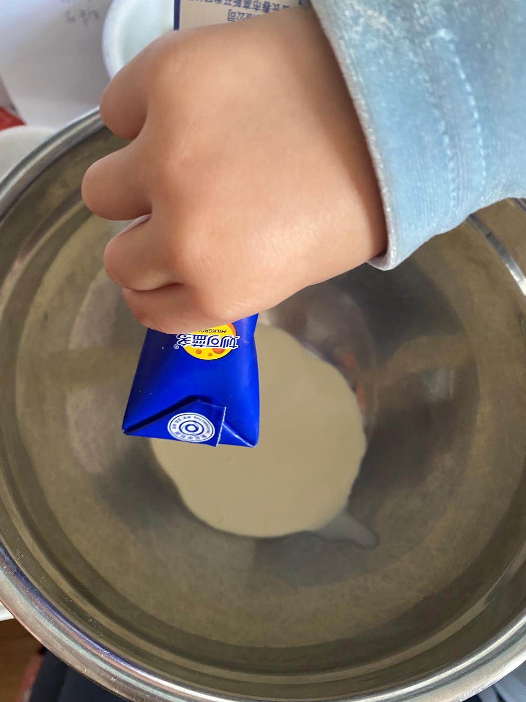 纯奶手撕吐司的做法 步骤1