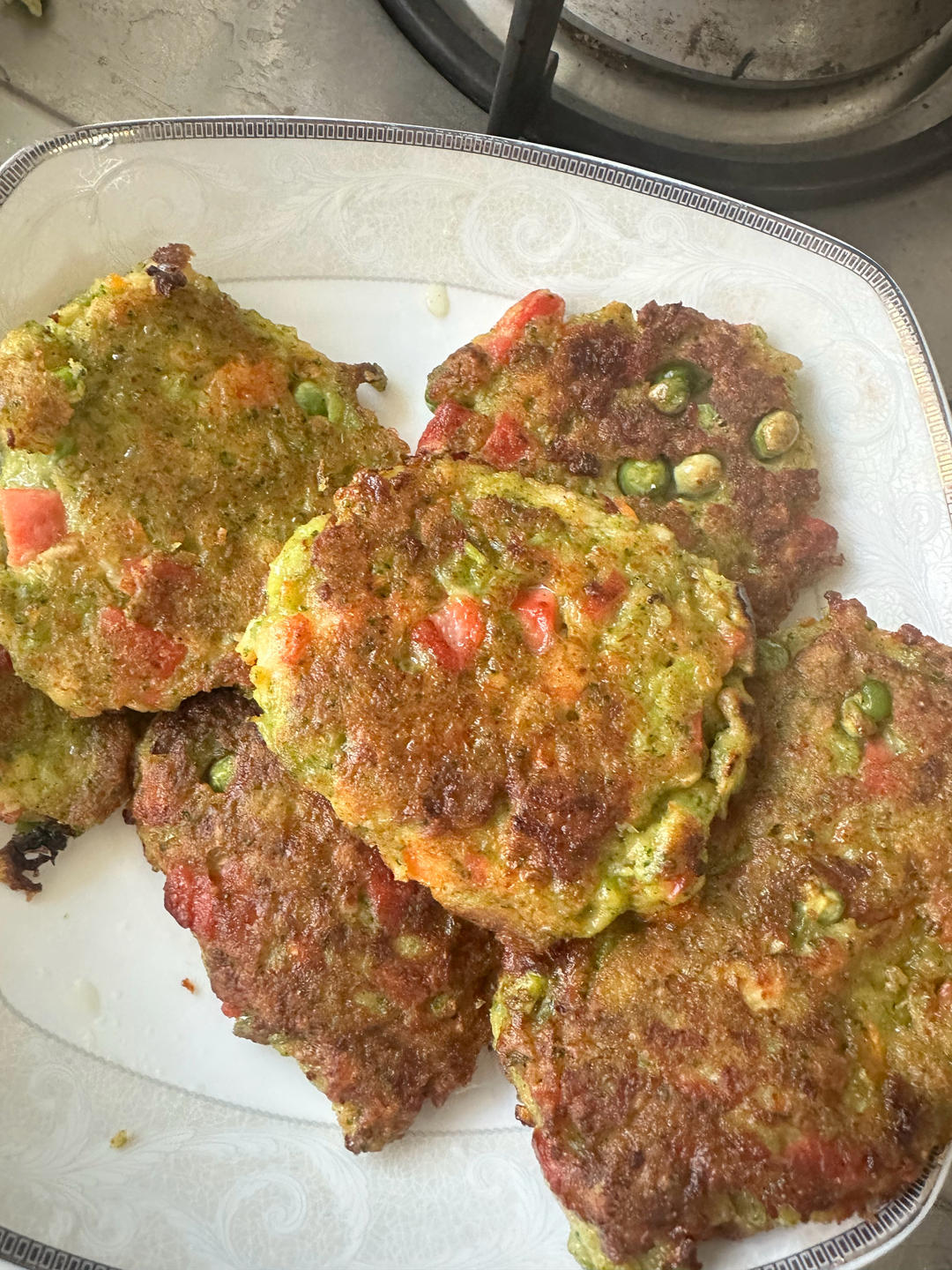 鸡胸肉蔬菜饼