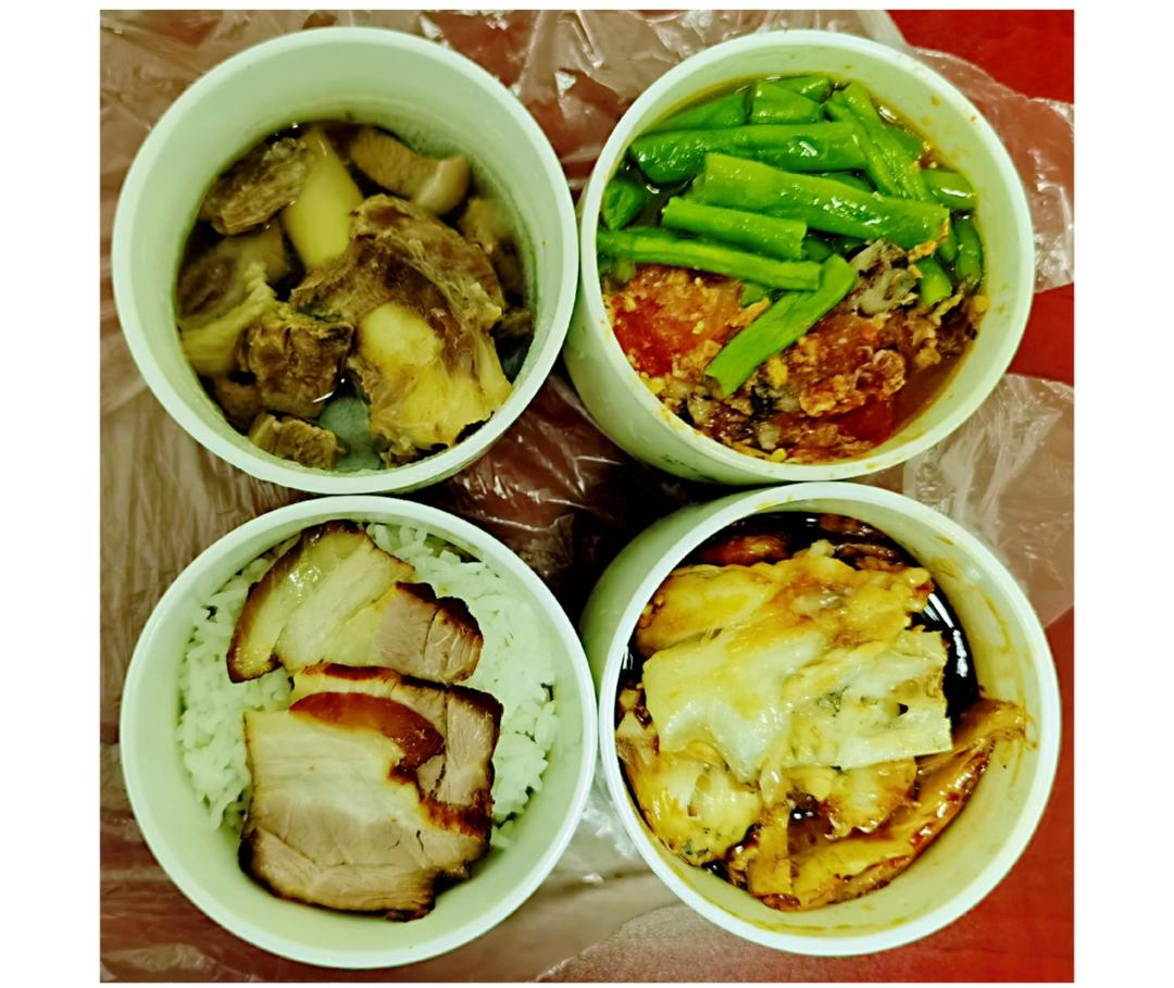 妈妈的爱。工作餐时间。便当的故事。