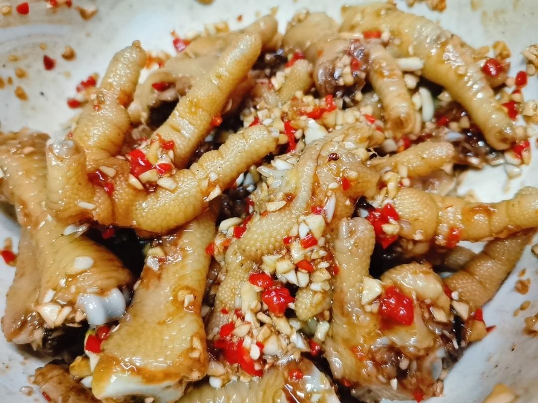卖了十几年鸡爪的阿姨教我做的蒜香鸡爪