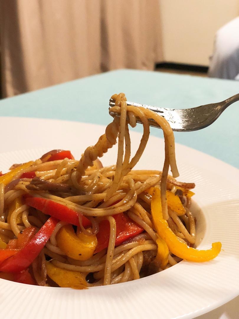 黑胡椒牛柳意大利面