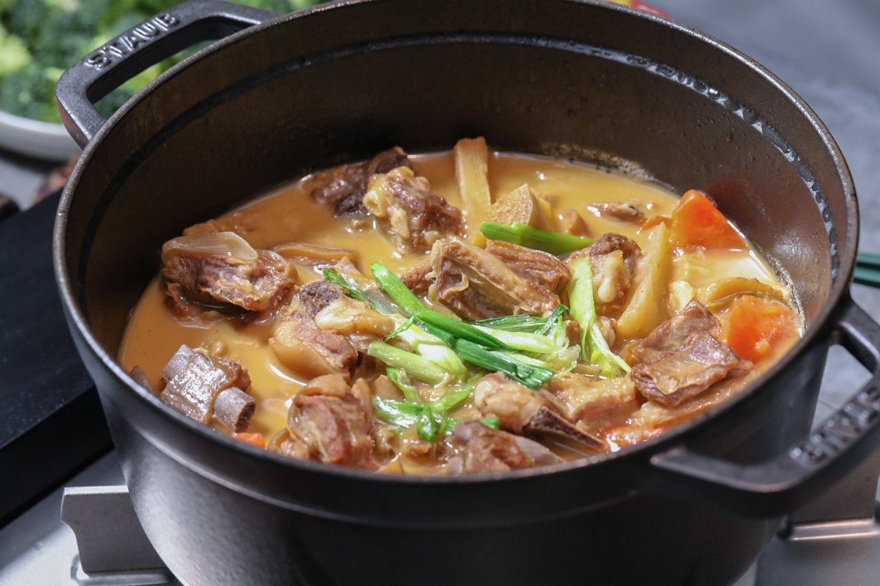 甘蔗炖羊肉：羊肉炖汤也清甜？就服广东人！的做法