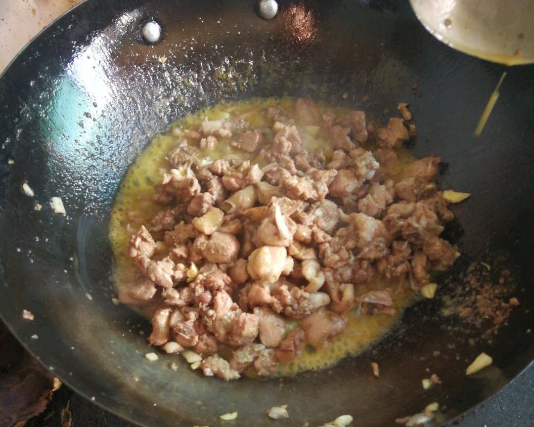红椒鸭肉的做法 步骤4