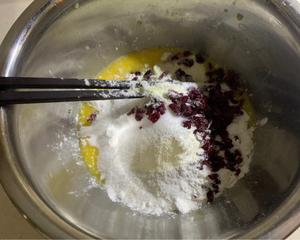 蔓越莓牛奶黄油小饼干不打发超快手的做法 步骤2
