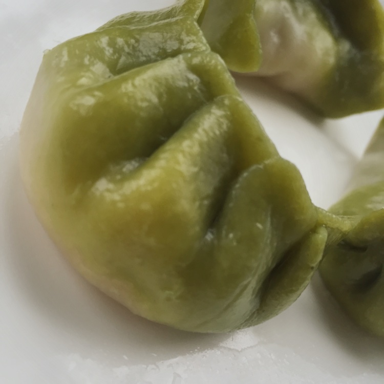 翡翠白玉白菜饺子详细版（附翡翠白玉白菜饺子包法，翡翠白玉饺子皮两种制法，面包机和面，翡翠白玉烧卖，各种馅料搭配）