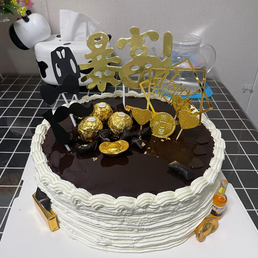 巧克力镜面淋酱<熊谷裕子>--让甜点穿上光泽亮丽的淋面外衣