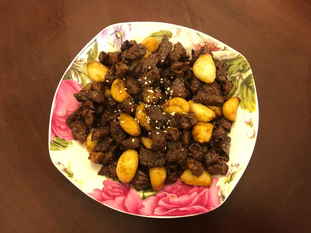 黑蒜子牛肉粒