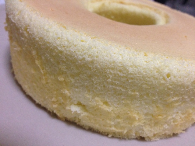 超简单完美戚风蛋糕（6寸2蛋）附打发、翻拌、脱模视频