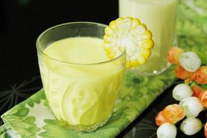 玉米汁瘦身玉米奶昔的做法 步骤15