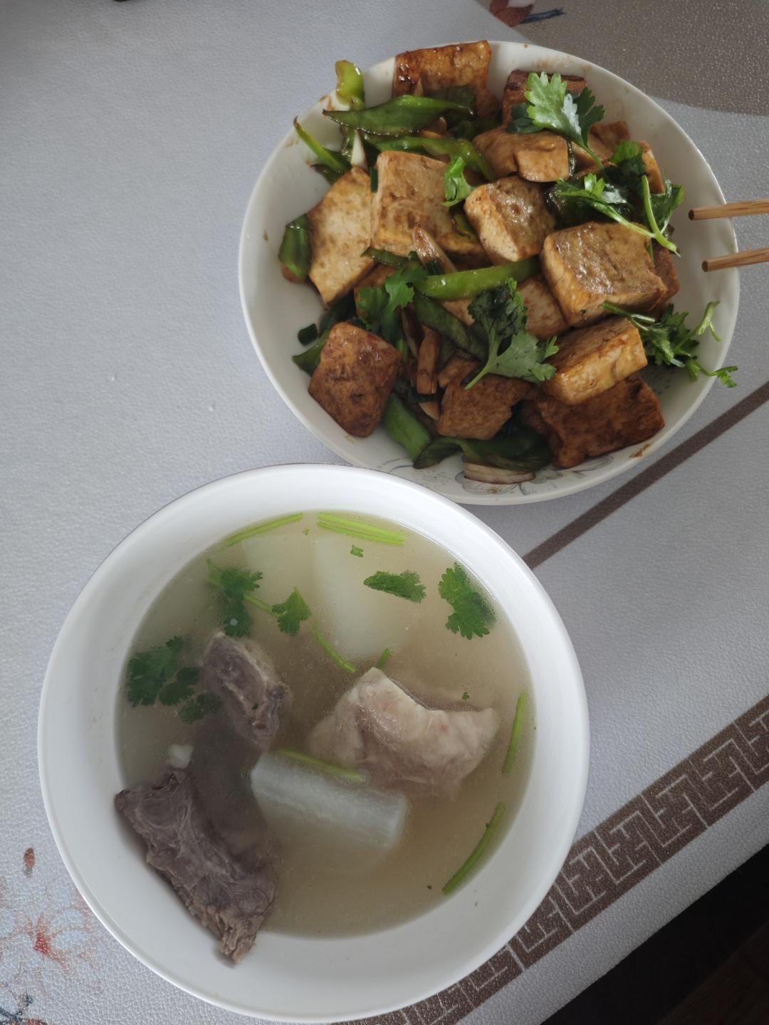 清炖牛排骨汤