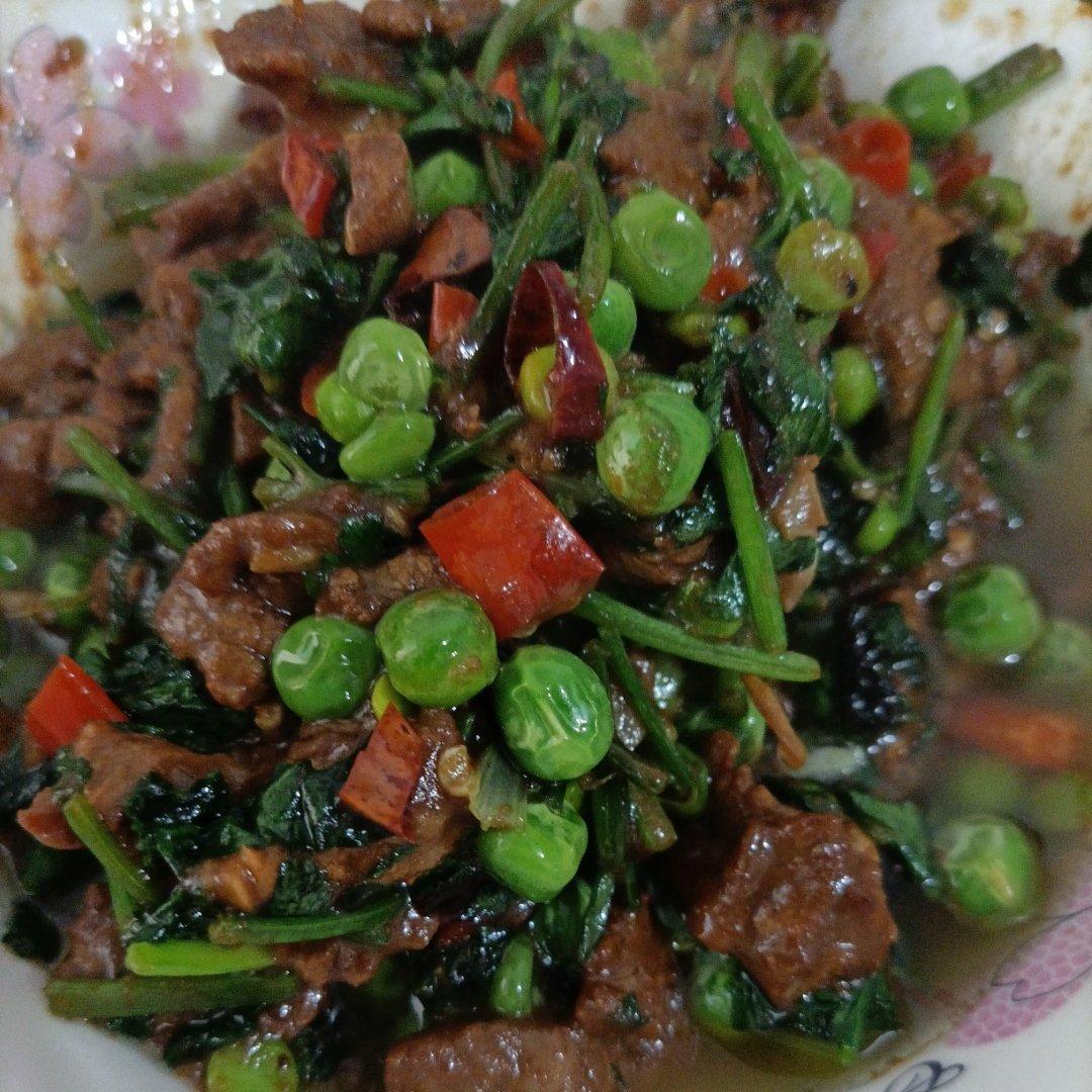 小炒牛肉（肉嫩味香）