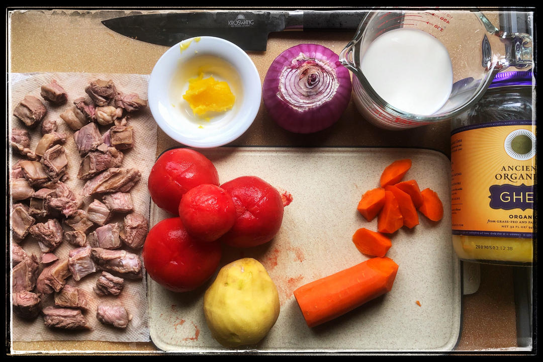 汤浓肉嫩的番茄牛腩，牛腩软烂秘法