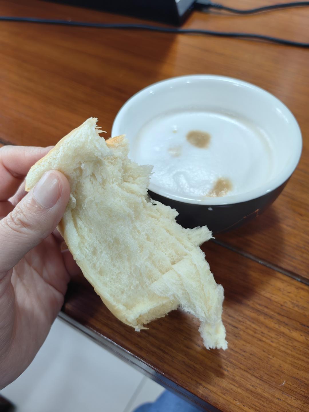 纯奶手撕吐司的做法 步骤1