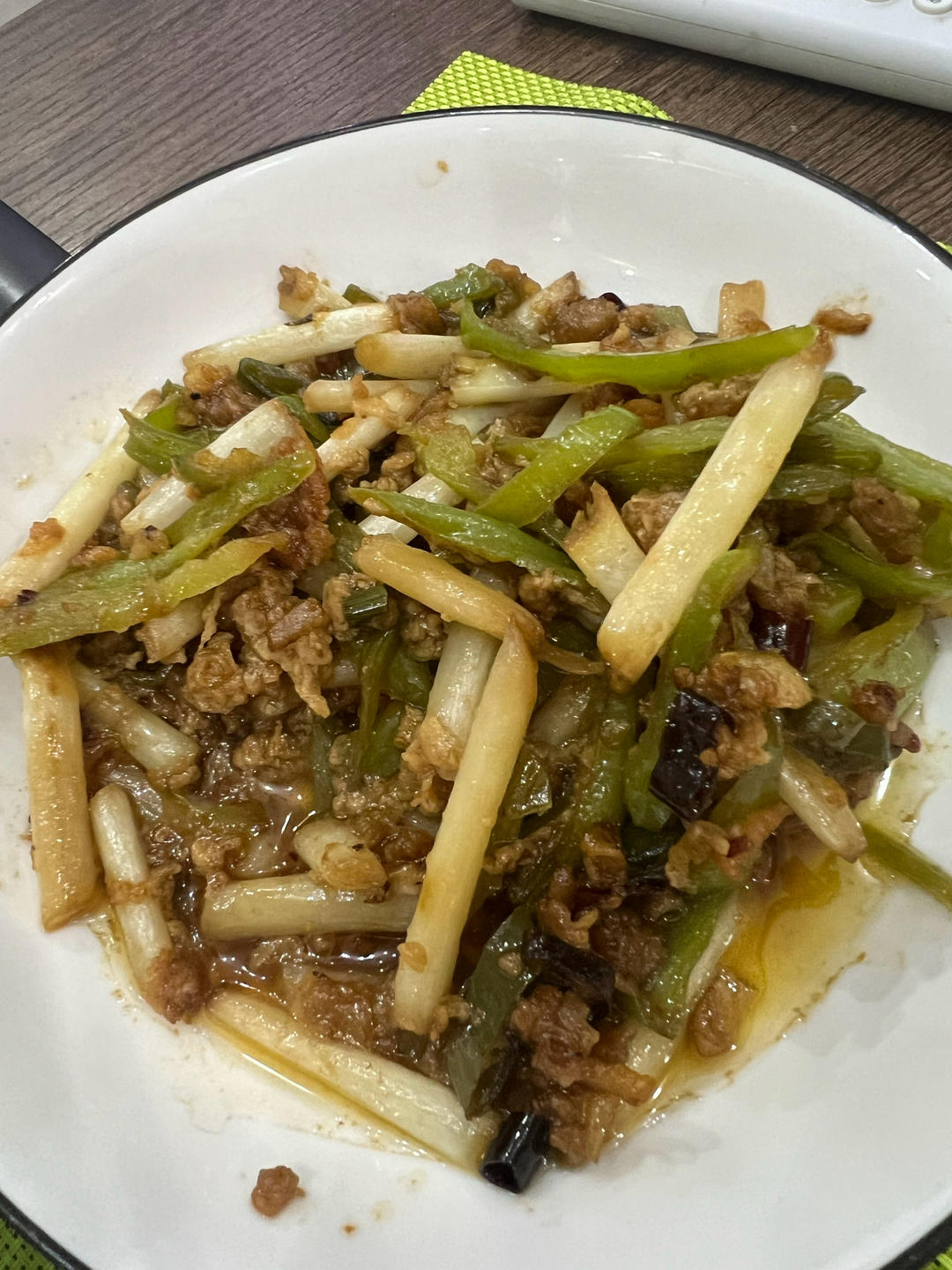 花生芽炒肉