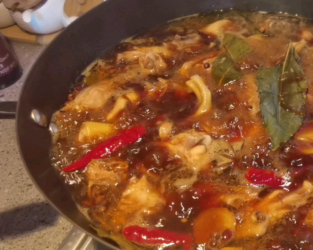 健康无油烟、不用油煸炒的美味红烧麻鸭的做法