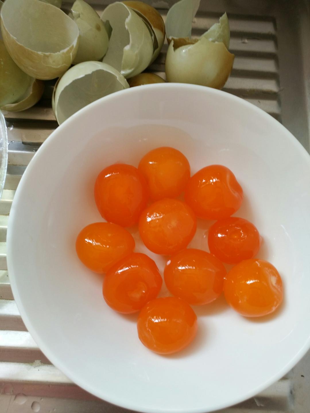 自制咸蛋： 100%出油起沙的咸蛋