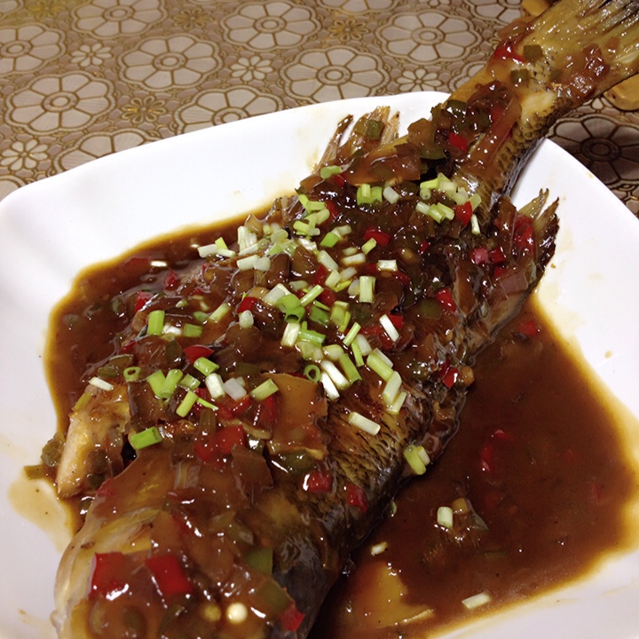 红烧鲈鱼