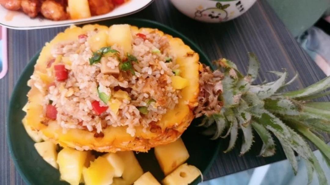 酸甜可口❗连吃三碗都不够的菠萝炒饭