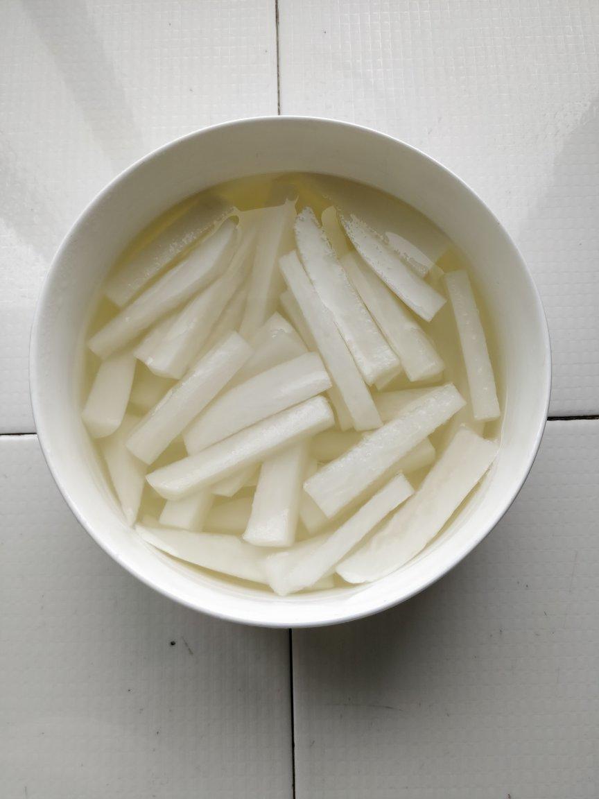 快手自制酸甜萝卜