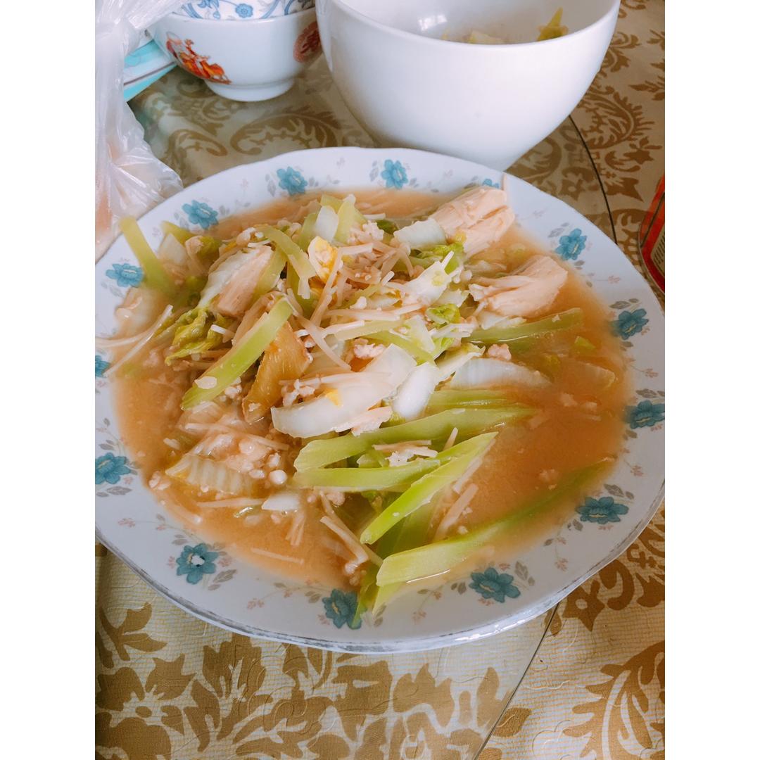 白菜炒金针菇