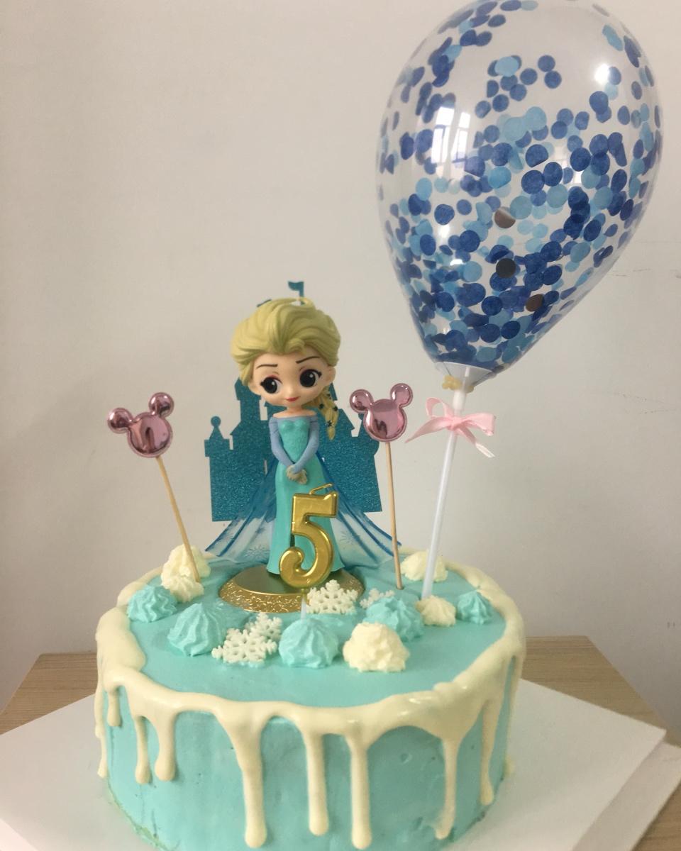 冰雪奇缘主题蛋糕