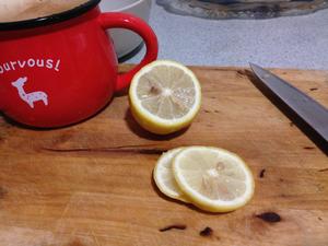 港式柠檬茶的做法 步骤2
