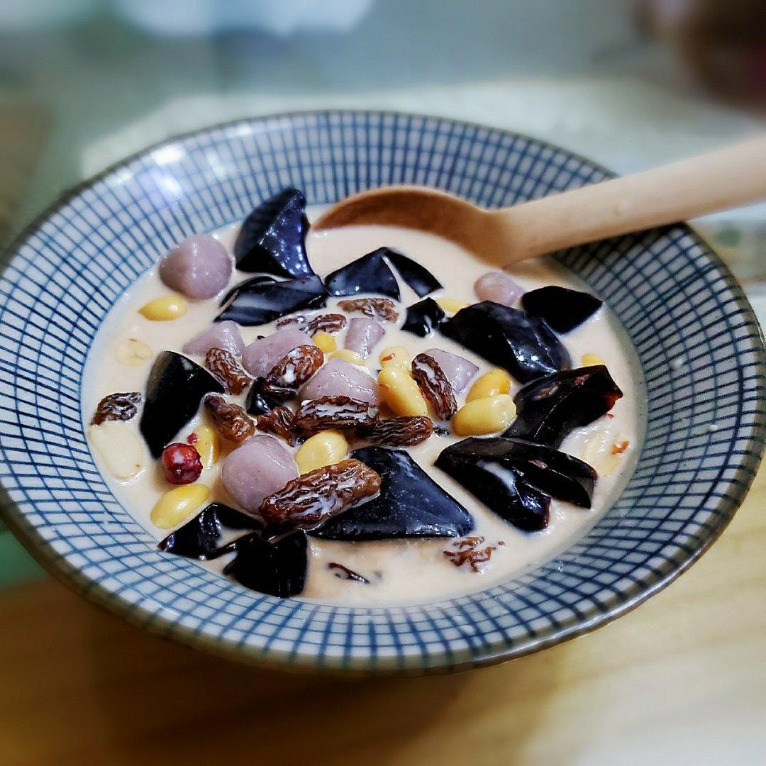 《Tinrry+》Q弹芋圆仙草冻