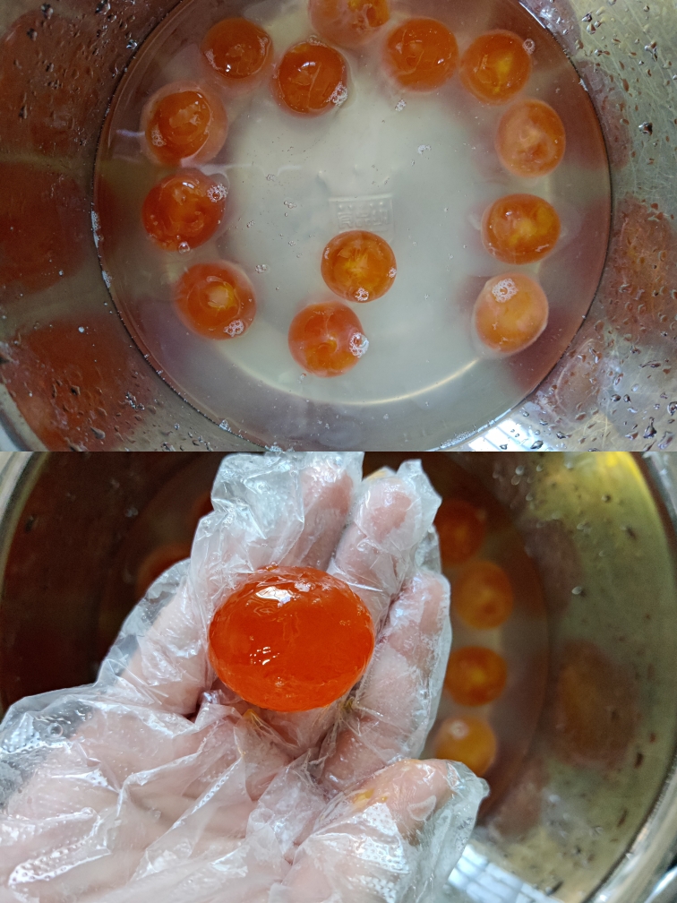 这样处理新鲜咸鸭蛋黄一点也不腥的做法 步骤2