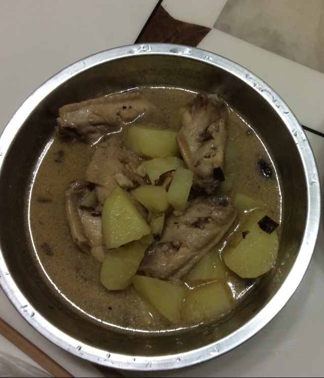 土豆炖鸡翅（快手零失败）