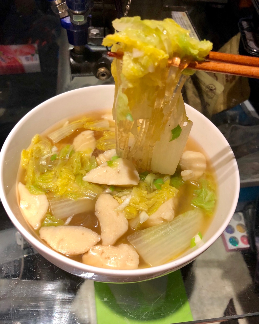 砂锅白菜鱼丸粉丝汤