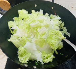 十分钟素菜 ·木耳炒白菜的做法 步骤2