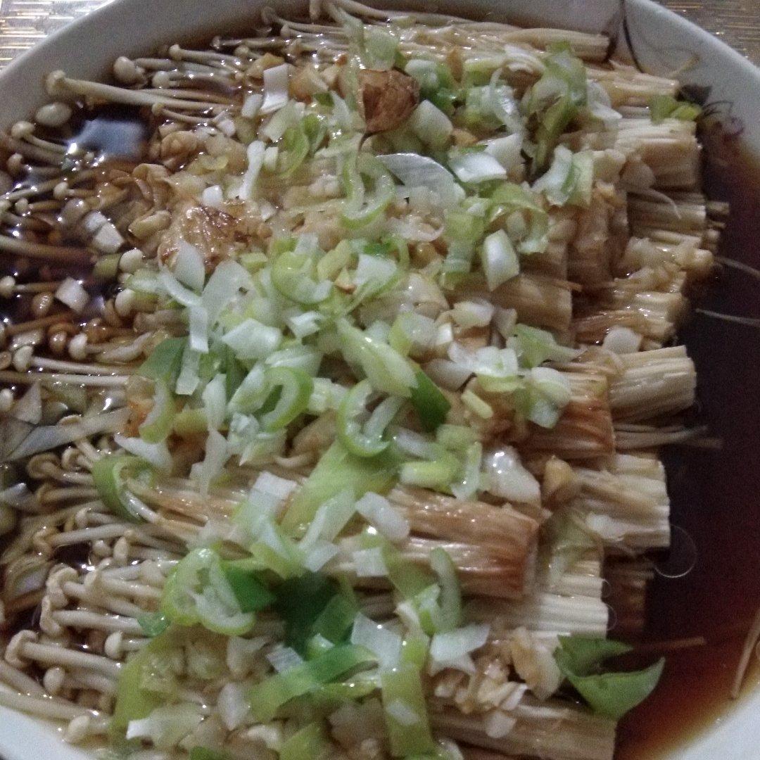 油泼金针菇