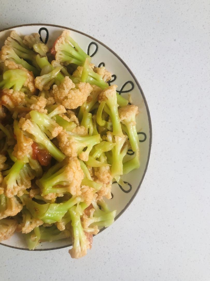 有机花菜炒西红柿