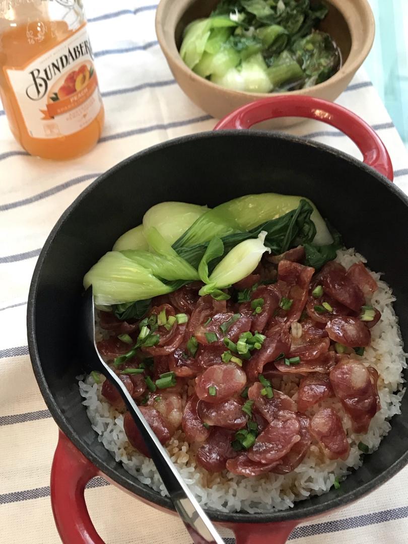 正宗广式腊味煲仔饭