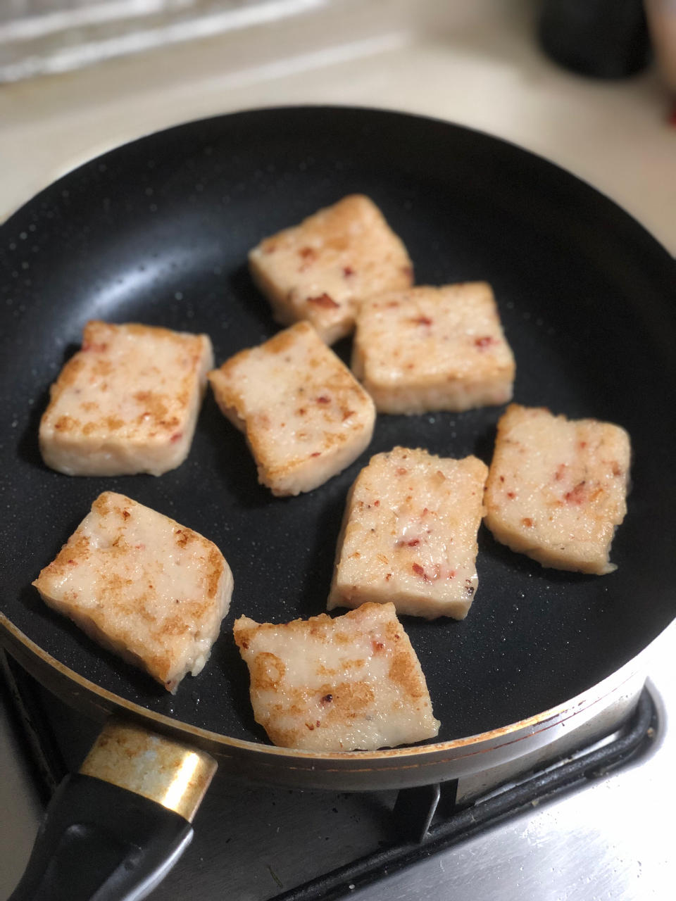 广式腊味萝卜糕