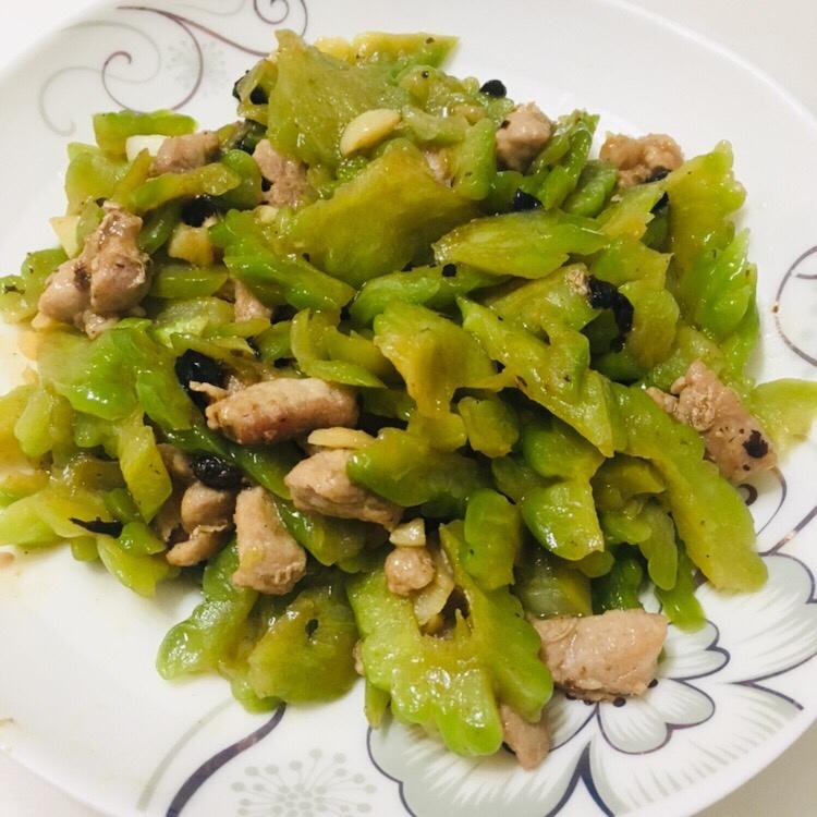 豆豉苦瓜炒肉