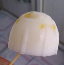 自制菠萝酸奶冰激凌