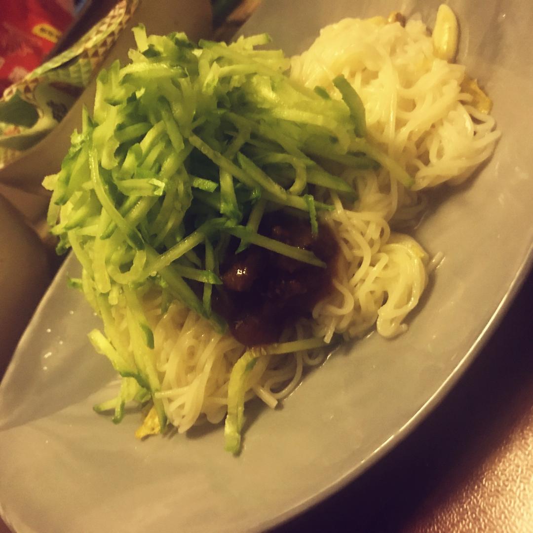 凉拌面