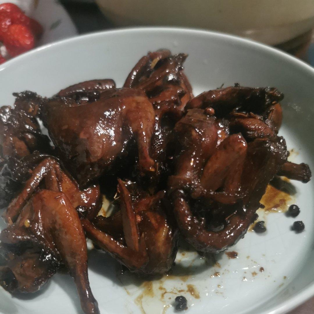 简单粗暴三步完成红烧鹌鹑