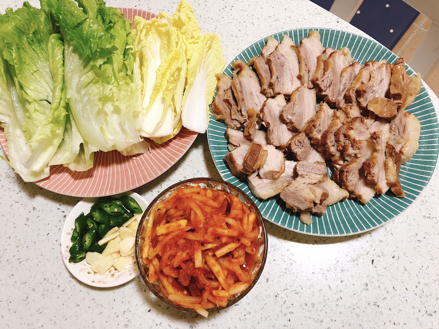 韩式水煮肉/五花肉包菜（보쌈)的做法